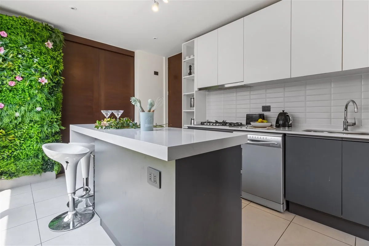 Casa en venta 3 dormitorios y 3 baños con piscina en Piedra Roja Chicureo