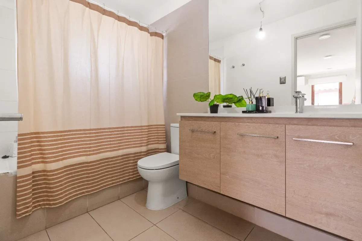 Casa impecable en condominio 