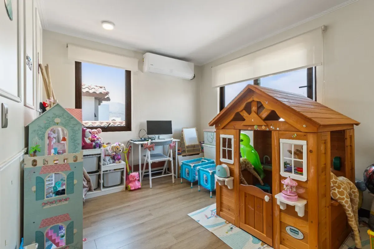 Casa impecable en condominio 
