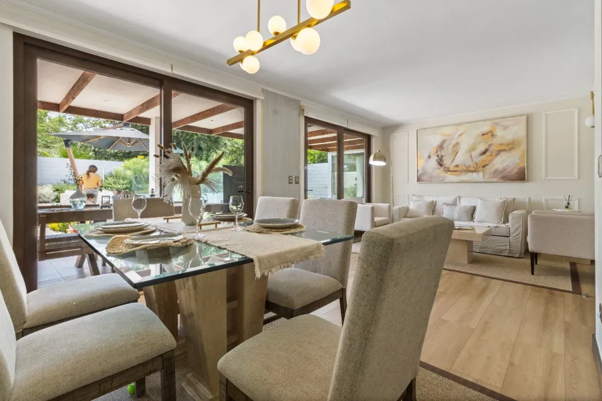 Casa impecable en condominio 