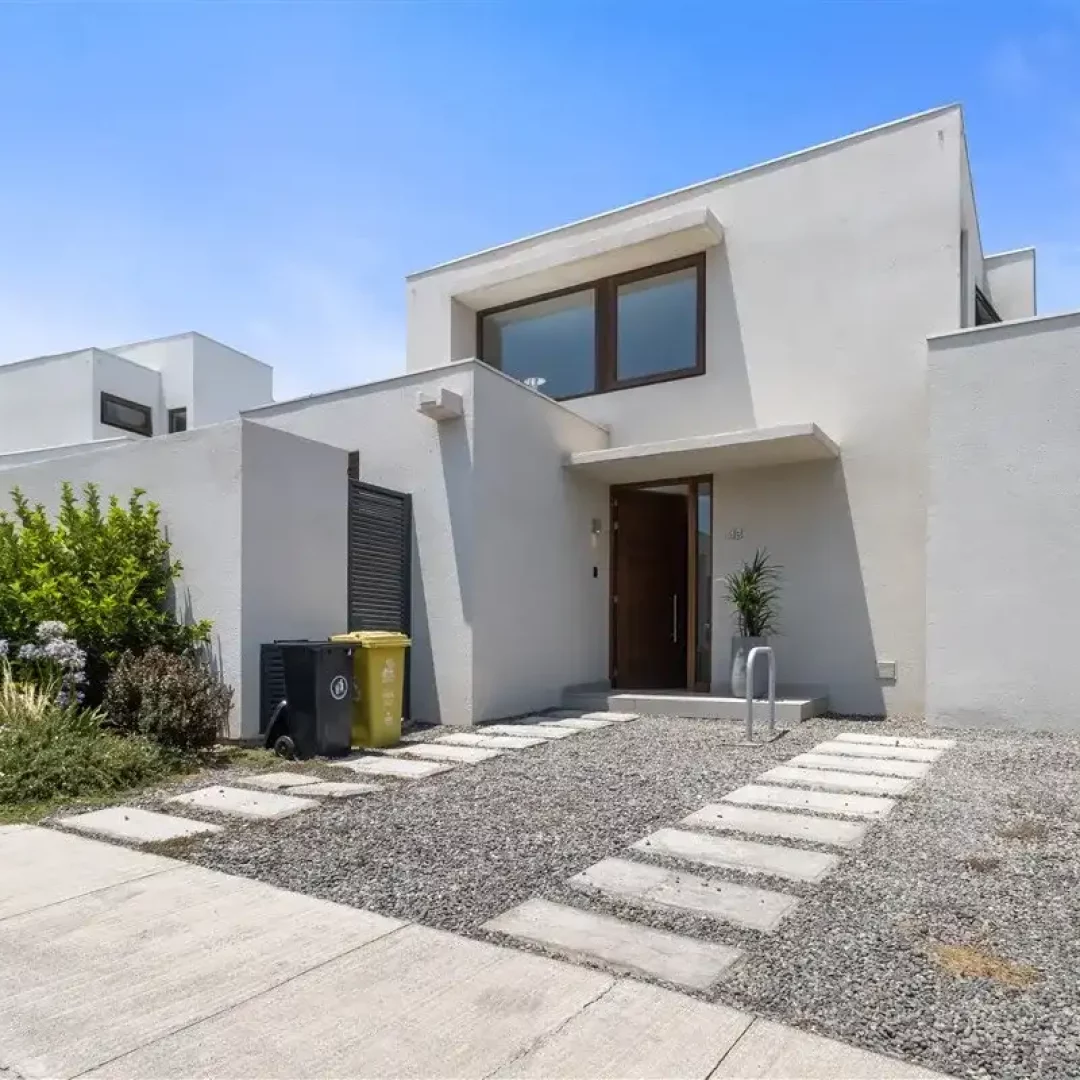 Casa en venta 3 dormitorios y 3 baños con piscina en Piedra Roja Chicureo