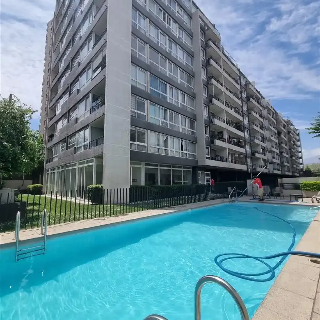 Departamento En Venta De 3 Dorm. En Ñuñoa con estacionamiento y bodega